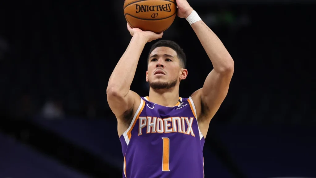 Booker and the Suns are hoping to defeat the Wolves