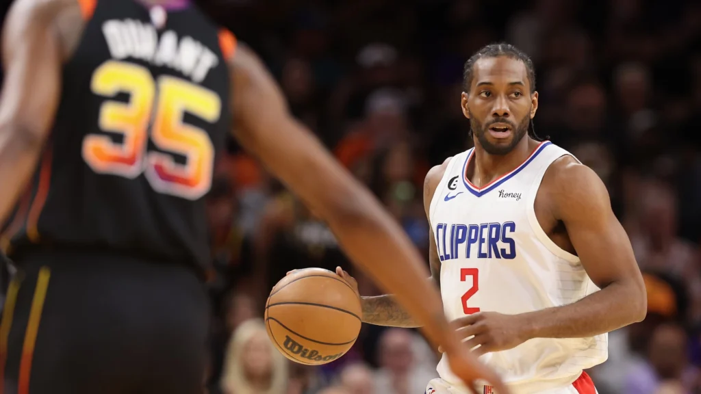 Kawhi Leonard Scores 38 Points To Lead The Clippers Over The Suns