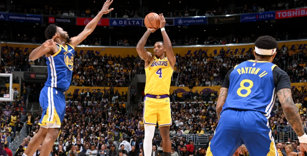 Lakers Win Game 4 With Walker's Clutch Performance